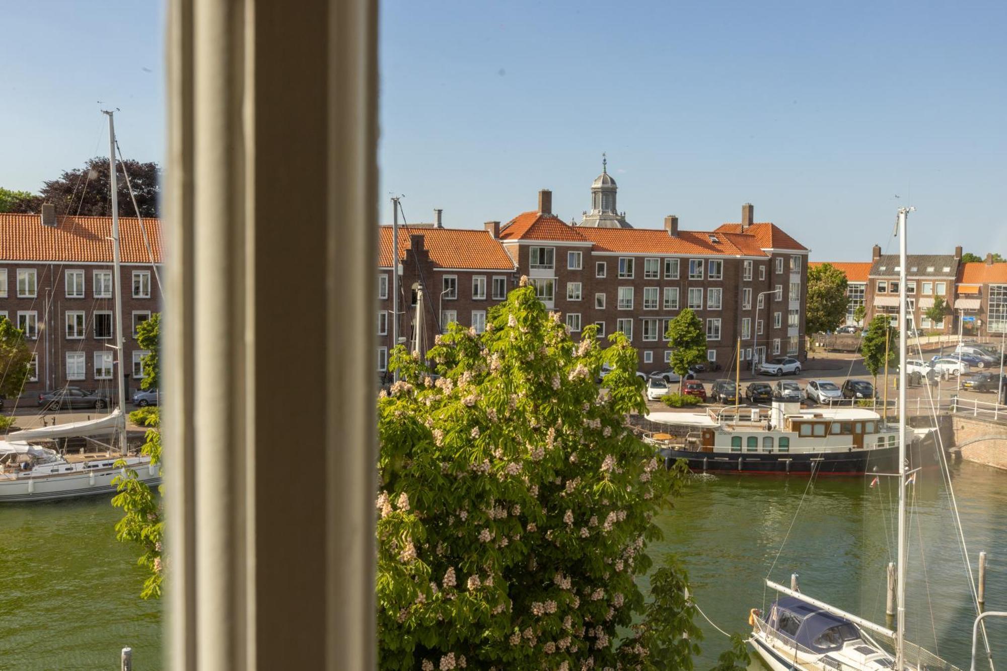 Huis Delfshaven Мидделбург Номер фото